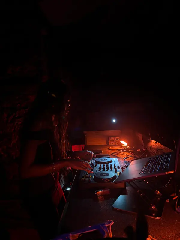 DJ AVA LEWIS gallery 4