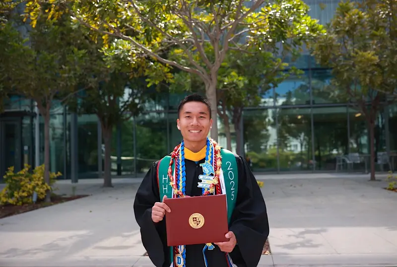 Solo Graduation Pictures