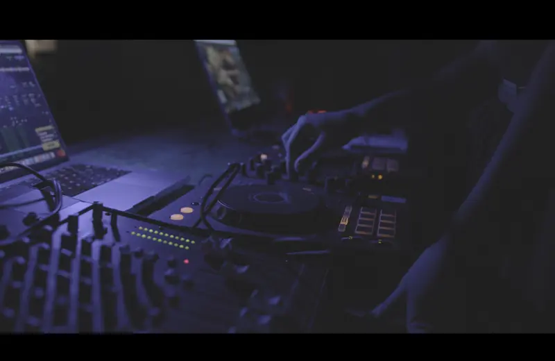DJ Sarah