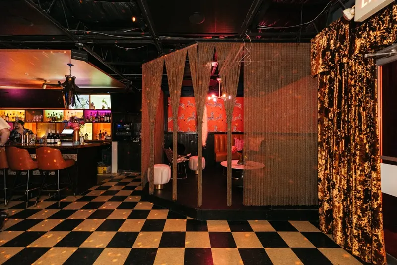 Wiggle Room gallery 3