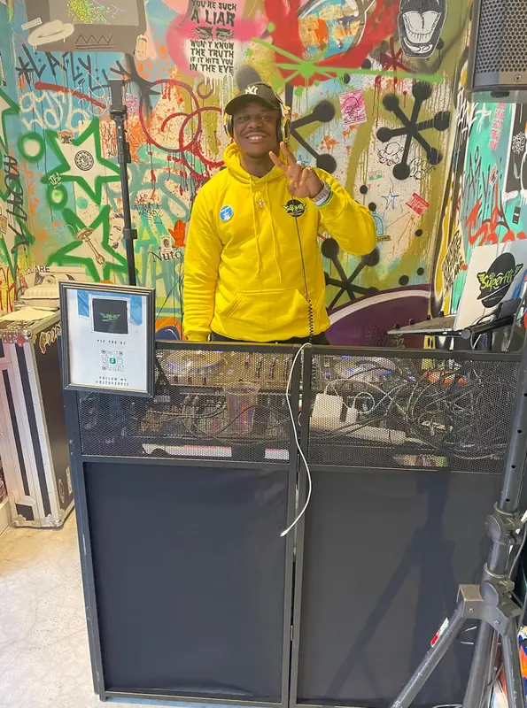 DJ Superfli
