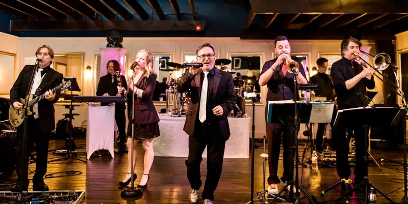 10 Piece Band