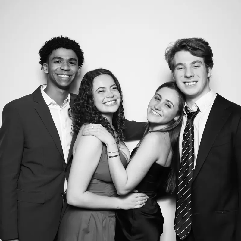 Selfie Shots Photo Booth