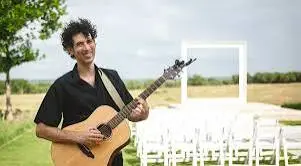 Amir Neubach