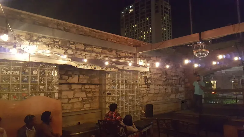 The 512 on Sixth gallery 4