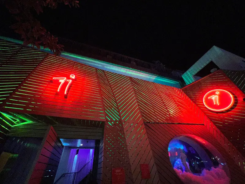 77° Rooftop Patio Bar gallery 3