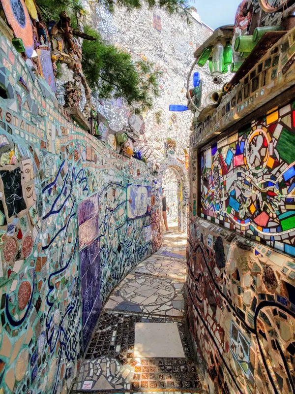 Philadelphia's Magic Gardens gallery 4