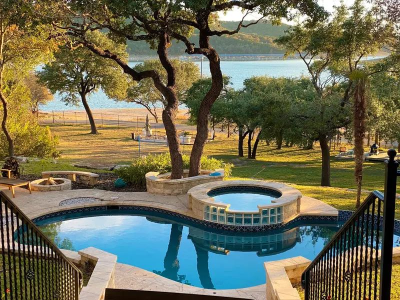 Noble Luxury Lake House Vacation Rental, Event & Wedding Venue on Lake Travis gallery 2