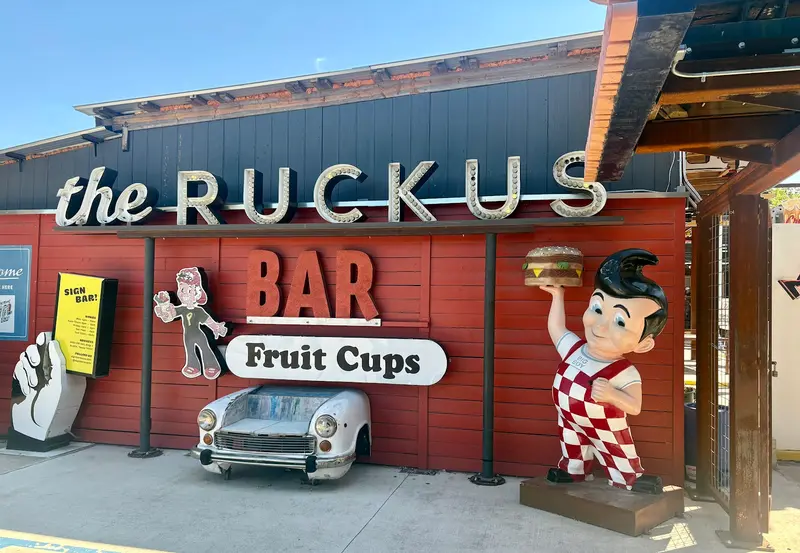 Sign Bar