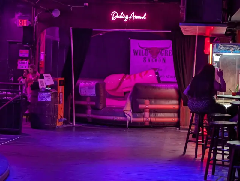 San Jac Saloon gallery 2
