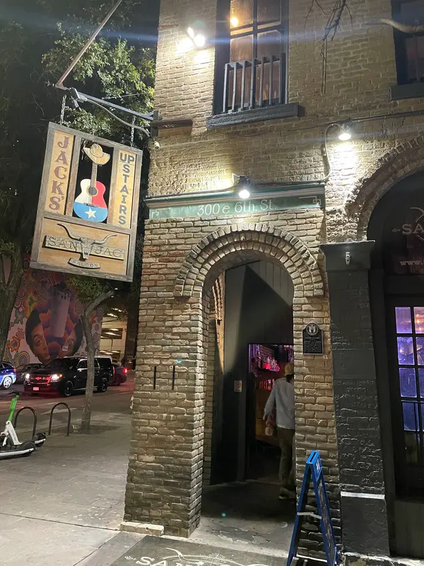 San Jac Saloon gallery 4