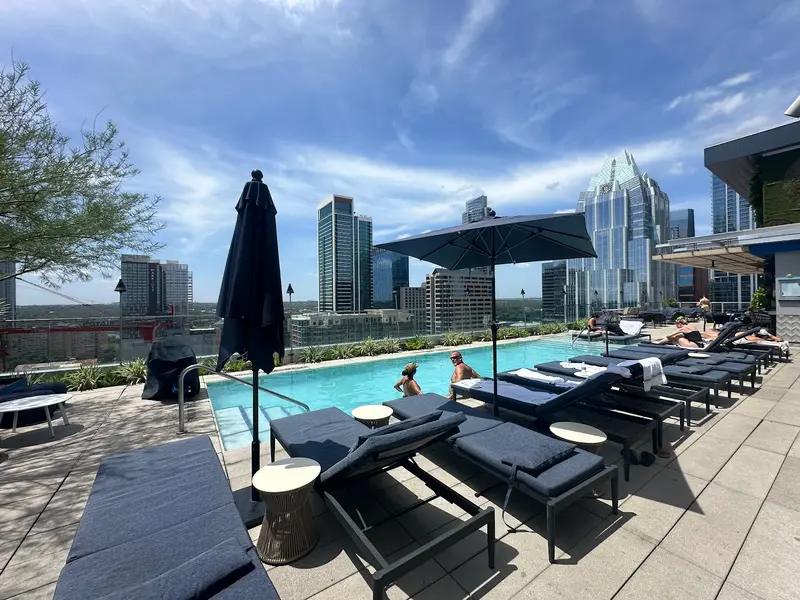 Azul Rooftop gallery 4