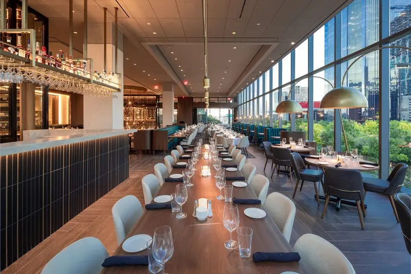 Perry's Steakhouse & Grille, Park District