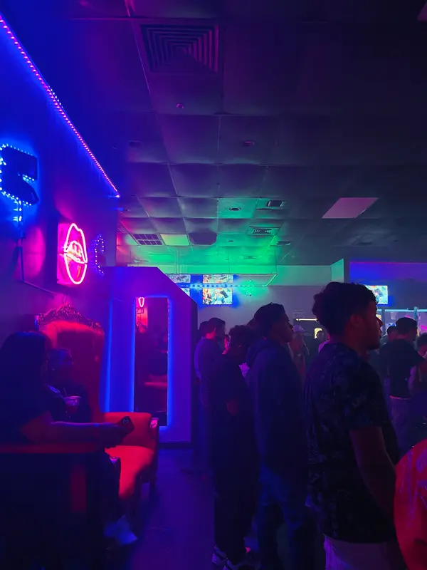 Club Latinos gallery 5