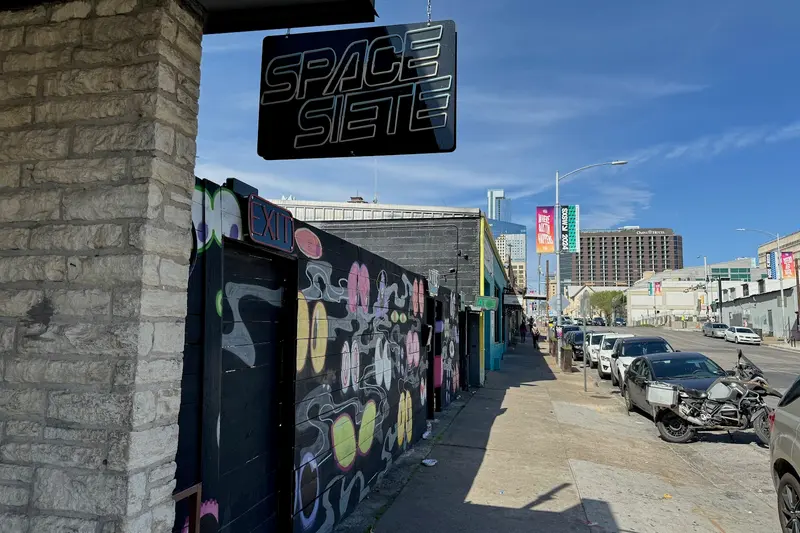Space Siete
