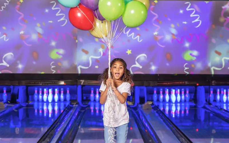 Bowlero Chelsea Piers gallery 2