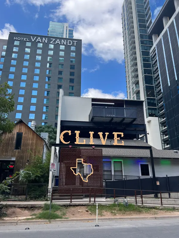 Clive gallery 5