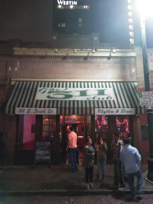 311 Club gallery 3