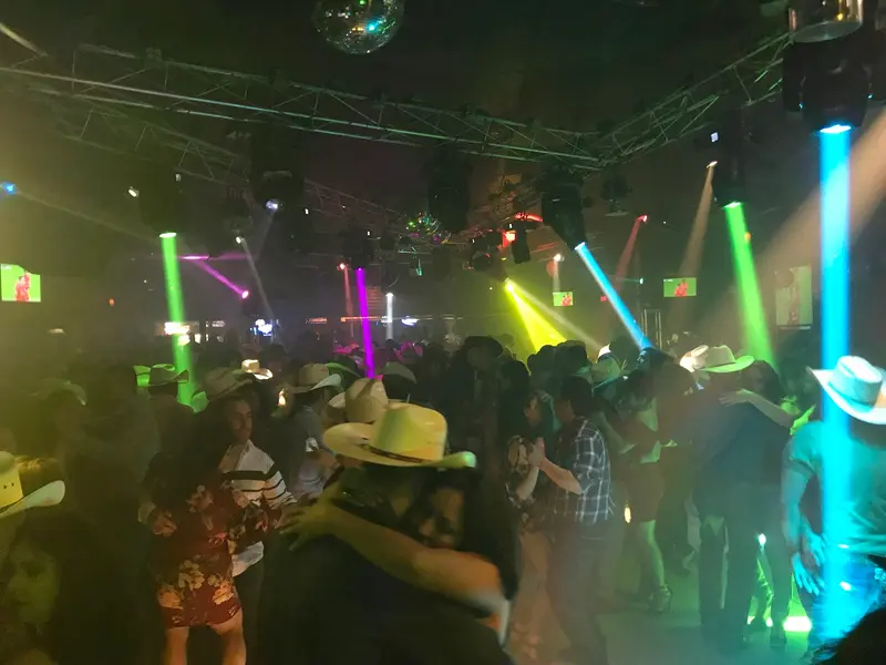 Club Carnaval gallery 4